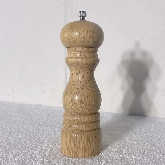 Vintage Wooden  Pepper Mill Pepper Grinder - Picture 1 of 9